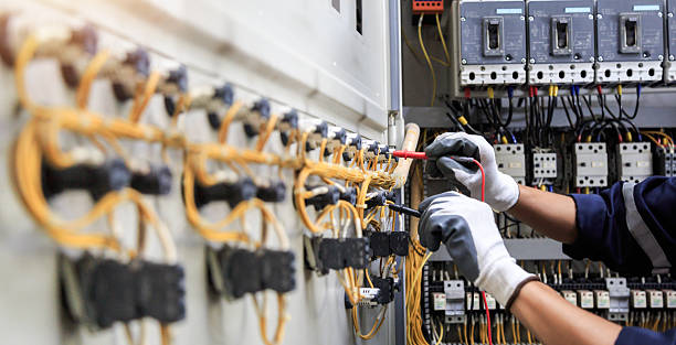 Professional Electrician technician working in Old Jamestown, MO